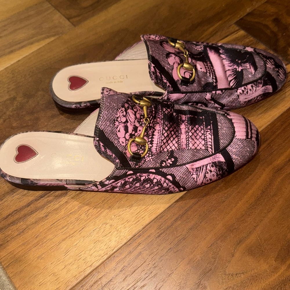 Authentic Gucci pink and black slides